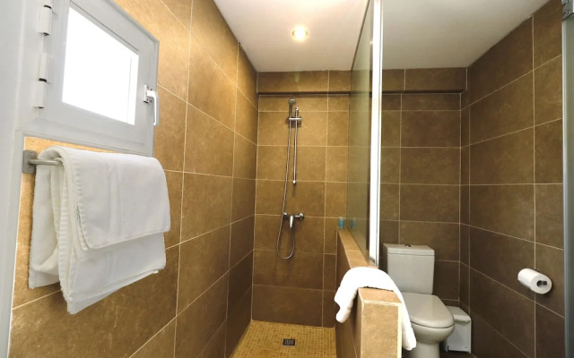 Hotel Garbada & Complex