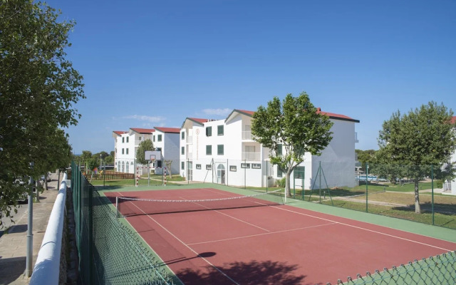 Cala En Blanes Beach Apartments