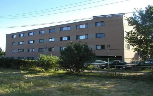 Adib Apartments - 2448 Carling Ave, Unit 104