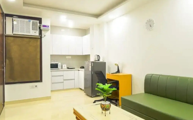 Lovely 1 bhk Serviced Apartment With Balcony