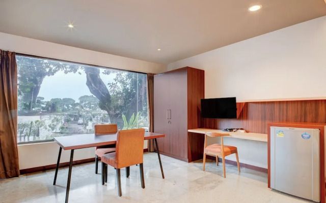 ZEN Rooms Terogong Near Pondok Indah