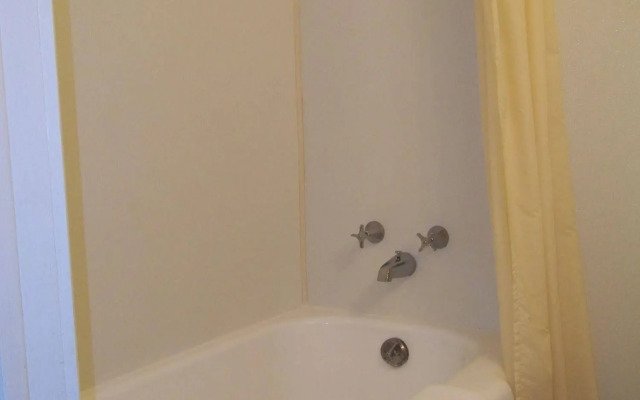 Sudbury Court Motel and RV Park