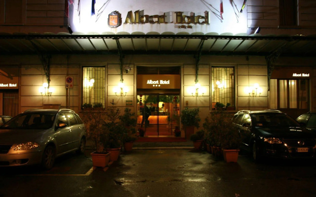 Albert Hotel