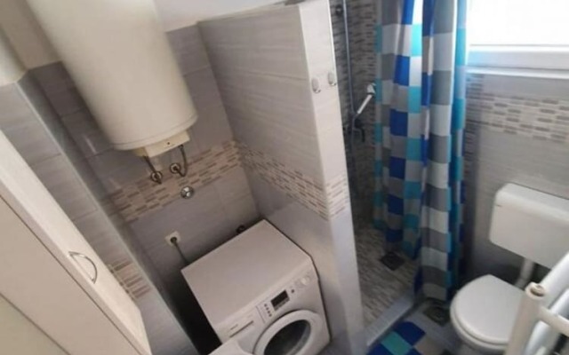 Rose - Central With Large Terrace and BBQ - A1