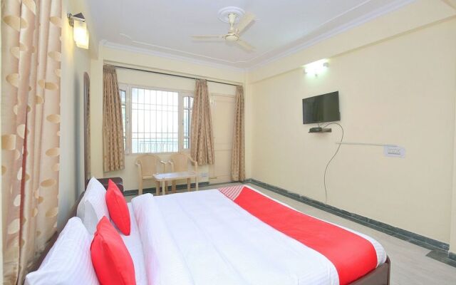 OYO 14084 Home Hill View Studio Barog