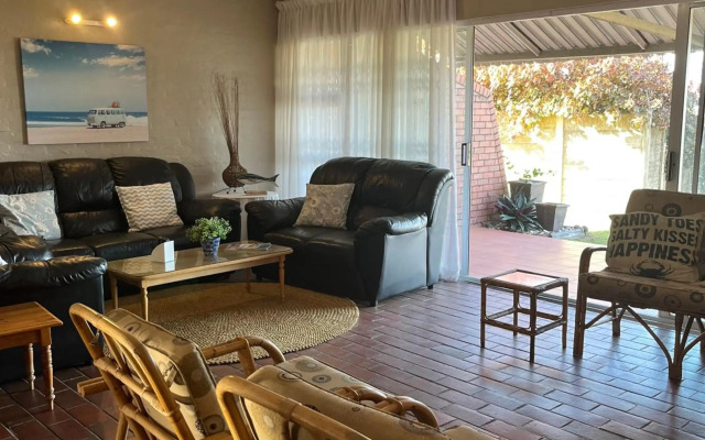 Dolphin View Self Catering