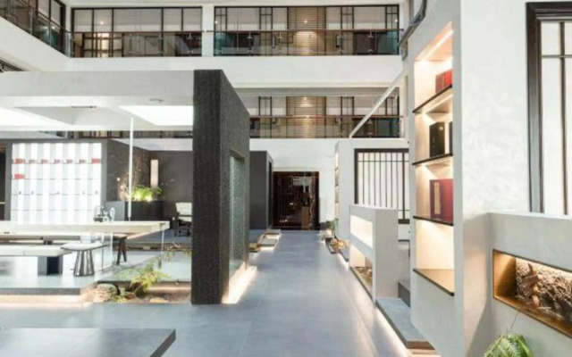Shangdong Business Hotel