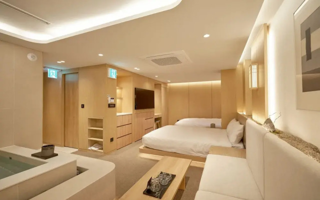 UH Suite The Coex