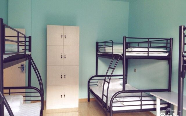 G‘night Youth Hostel