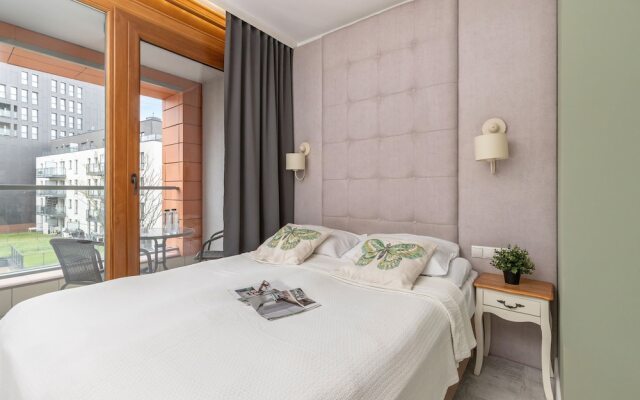 Apartment Near the River by Renters