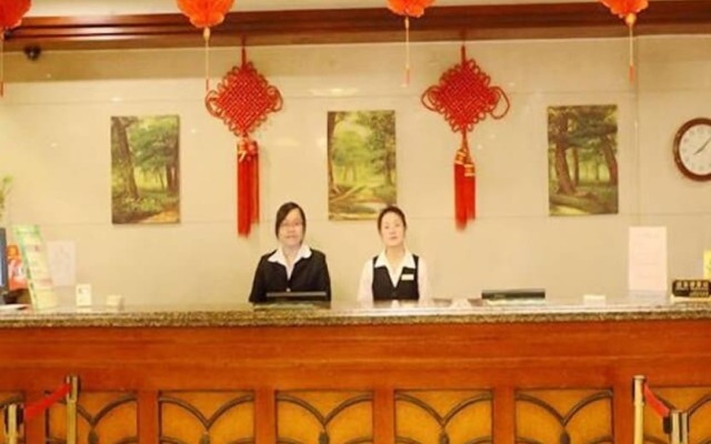 GreenTree Inn ShangHai BeiWaiTan NingGuo Road Station Hotel