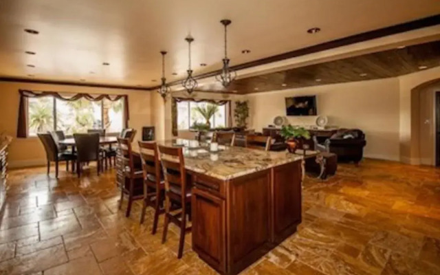 Gulfside Luxury Condo
