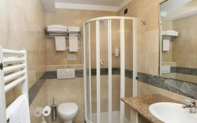 Hotel Ungheria Varese 1946