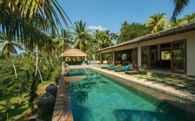 Modern Luxury 03 Bedroom Villa