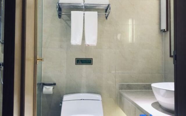 Vienna International Hotel (Poyang Wetland Park)
