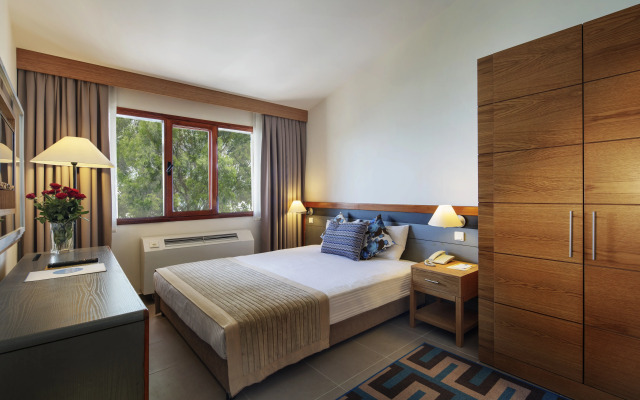 Pine Bay Holiday Resort