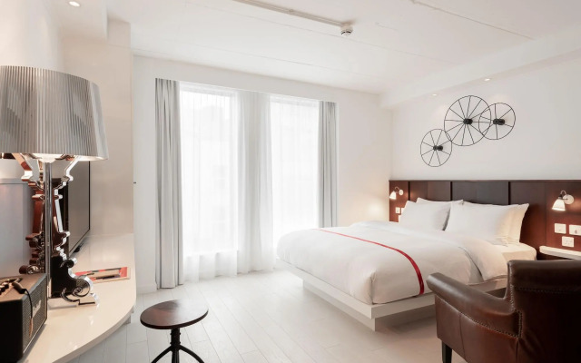 Ruby Zoe Hotel London