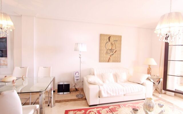 1103 Apartment, Pool, View Golf Court Los Arqueros 2 Pools