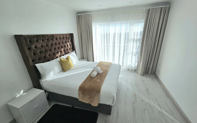 Dolphin Ridge Seaside Apartment