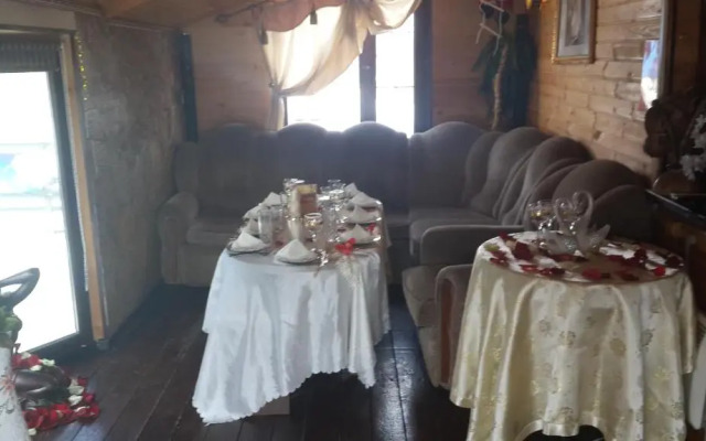 Guest House&Hostel Nikolina Usadba