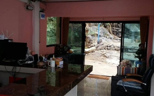 Ocean View Resort - Koh Sichang
