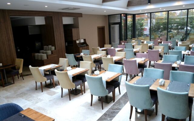 Engin Otel