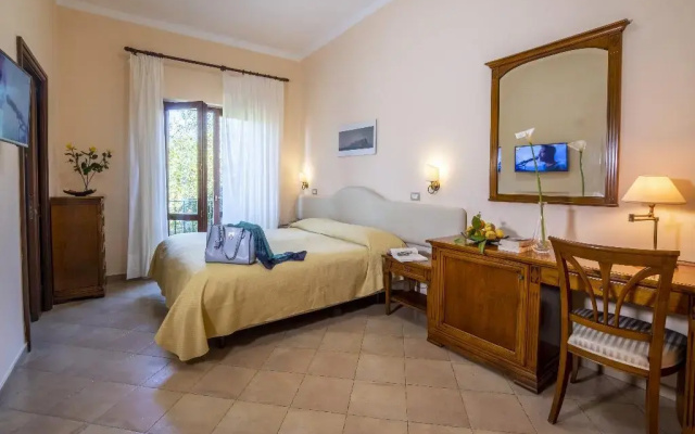 Il Roseto Resort