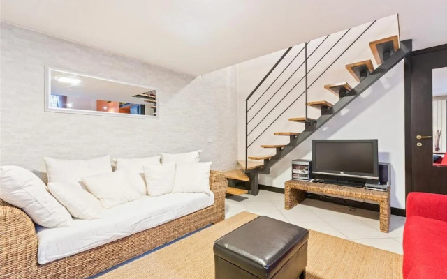 Stylish Loft Porta Romana