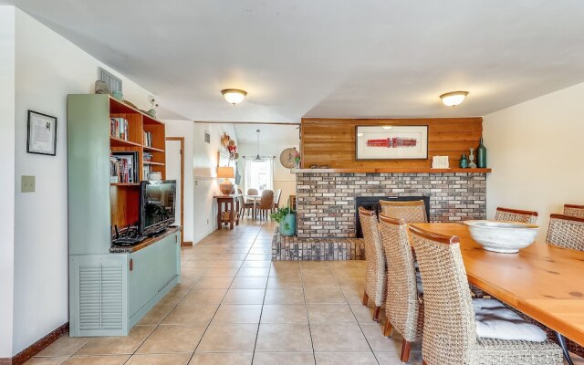 The Other Castle 5 Bedroom Home by RedAwning