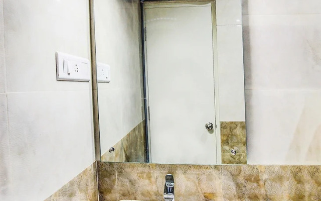 FabHotel Vipra Enclave