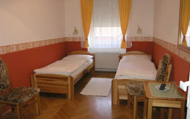 Park Hotel And Restaurant