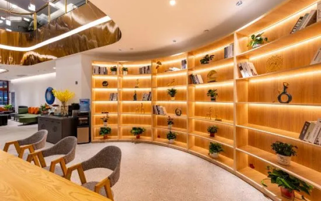 LANOU Hotel (Beijing Shilihe Subway Station Panjiayuan)