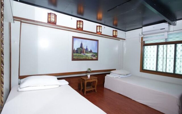 Okinawa Guest House