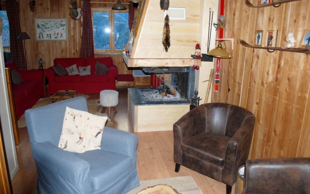 Chalet With 4 Bedrooms in Ax-les-thermes, With Wonderful Mountain View