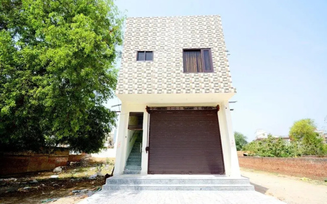 OYO 38787 Hotel Red Rose