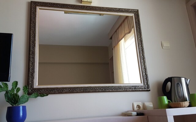 Ileri Hotel & Apartments
