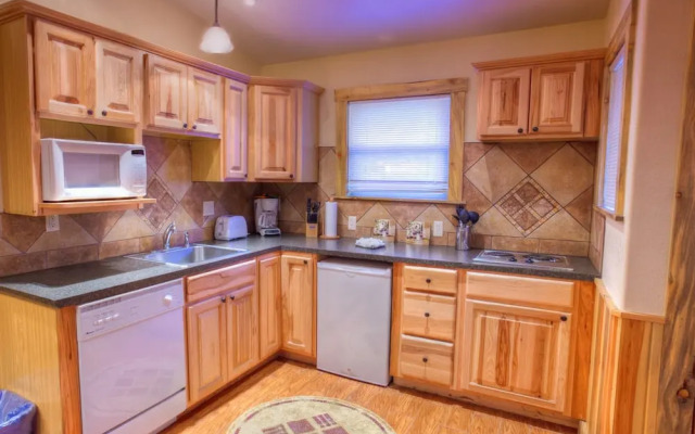 Stonebrook Resort - Adults Only
