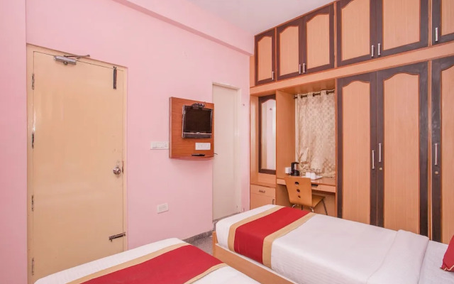 OYO 13024 Bip Inn 2021