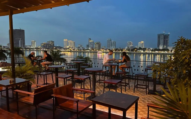 Onederz Phnom Penh