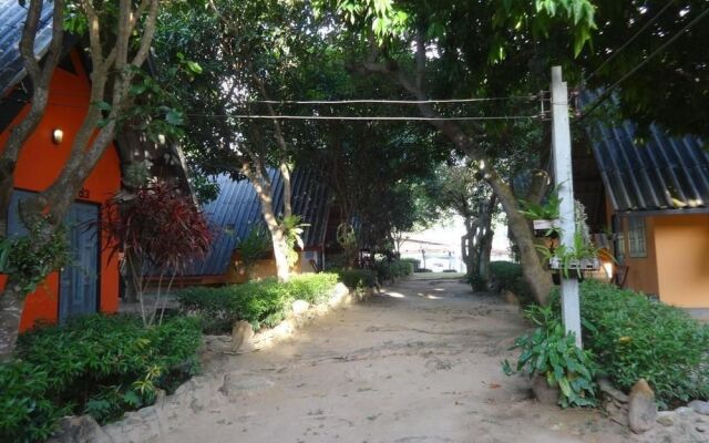 Cashewnut Tree Bungalows