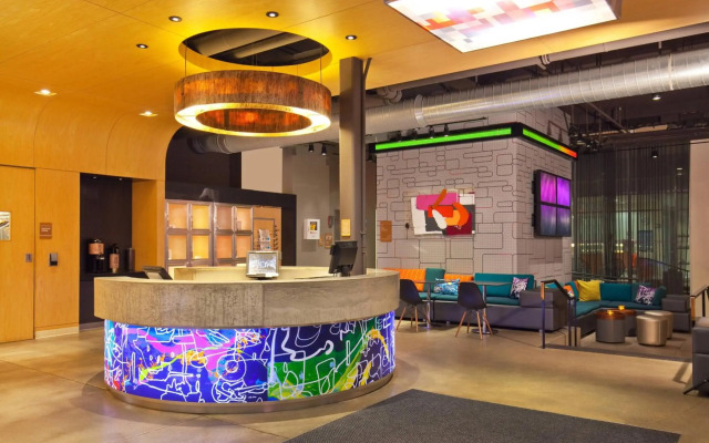 Aloft Bolingbrook