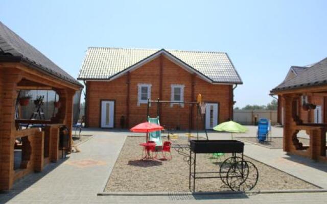 Guesthouse on Pribrezhnaya 73