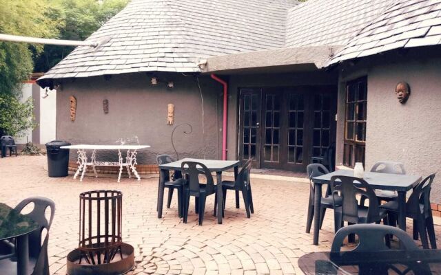 Rosebank Lodge & Backpacker