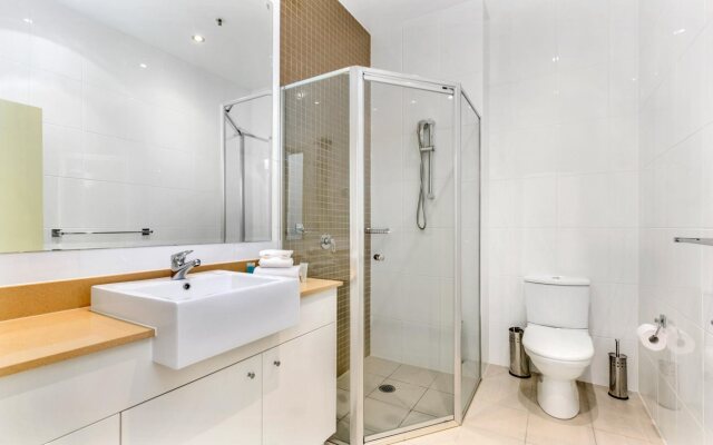 Solaire Apartments