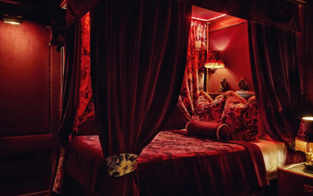 House of Gods Hotel