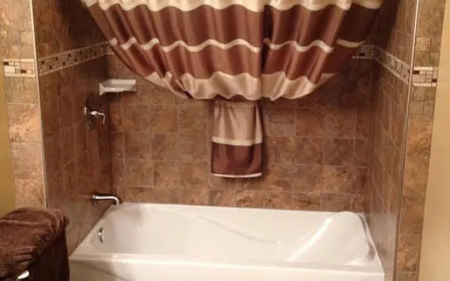 Pyramid Guest House