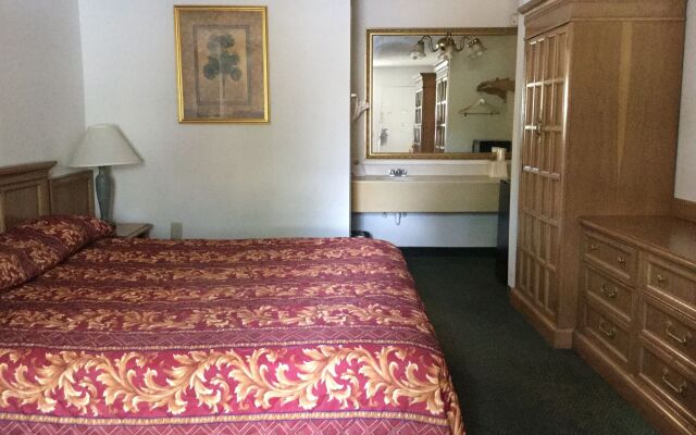 Apm Inn and Suite