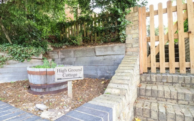 High Ground, Reydon
