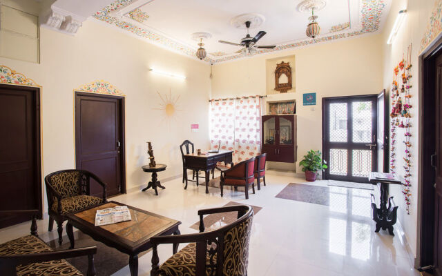 OYO 384 Hotel Noble House