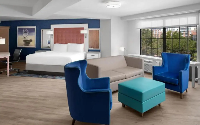 Hotel Indigo Mount Pleasant by IHG